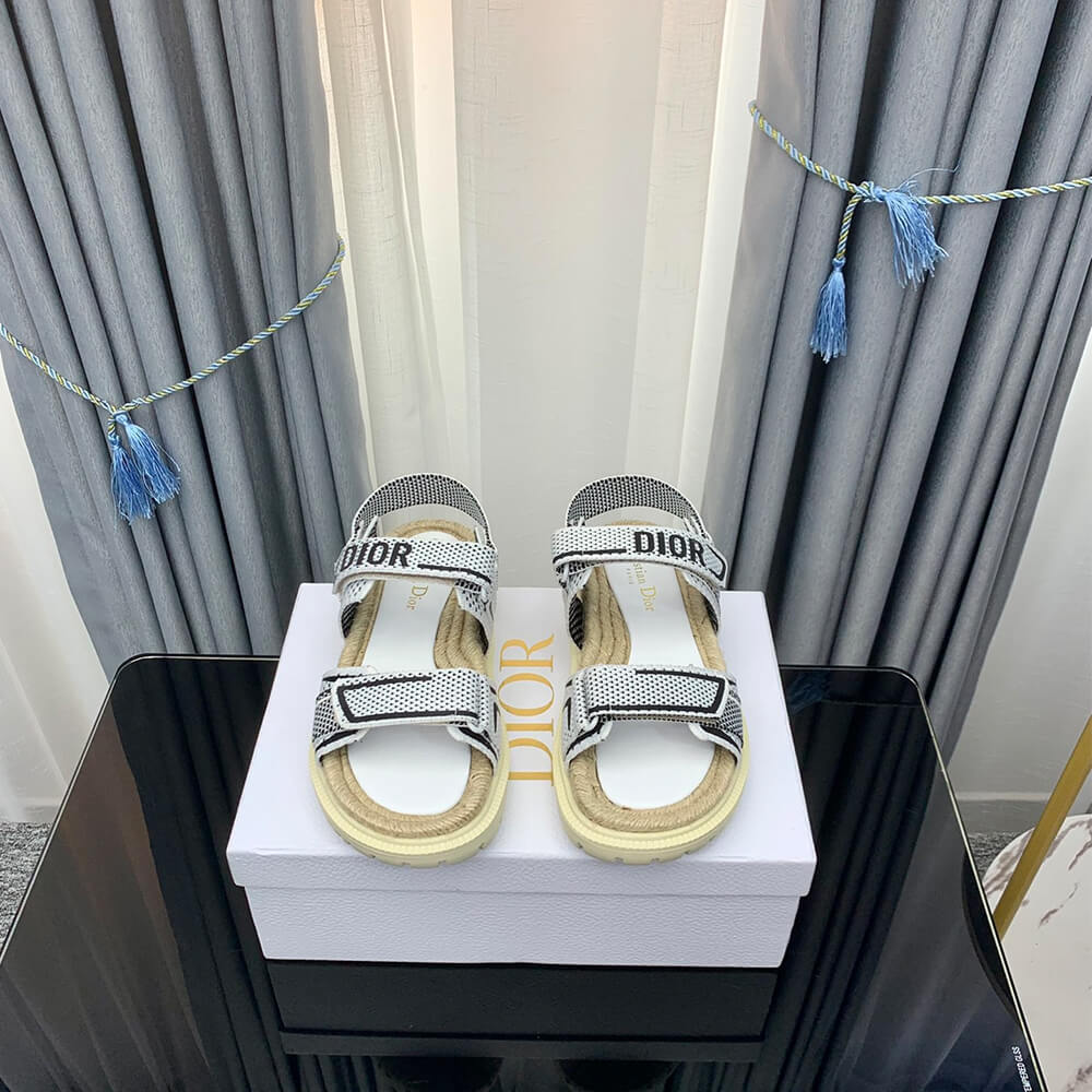 D10rACT SANDAL