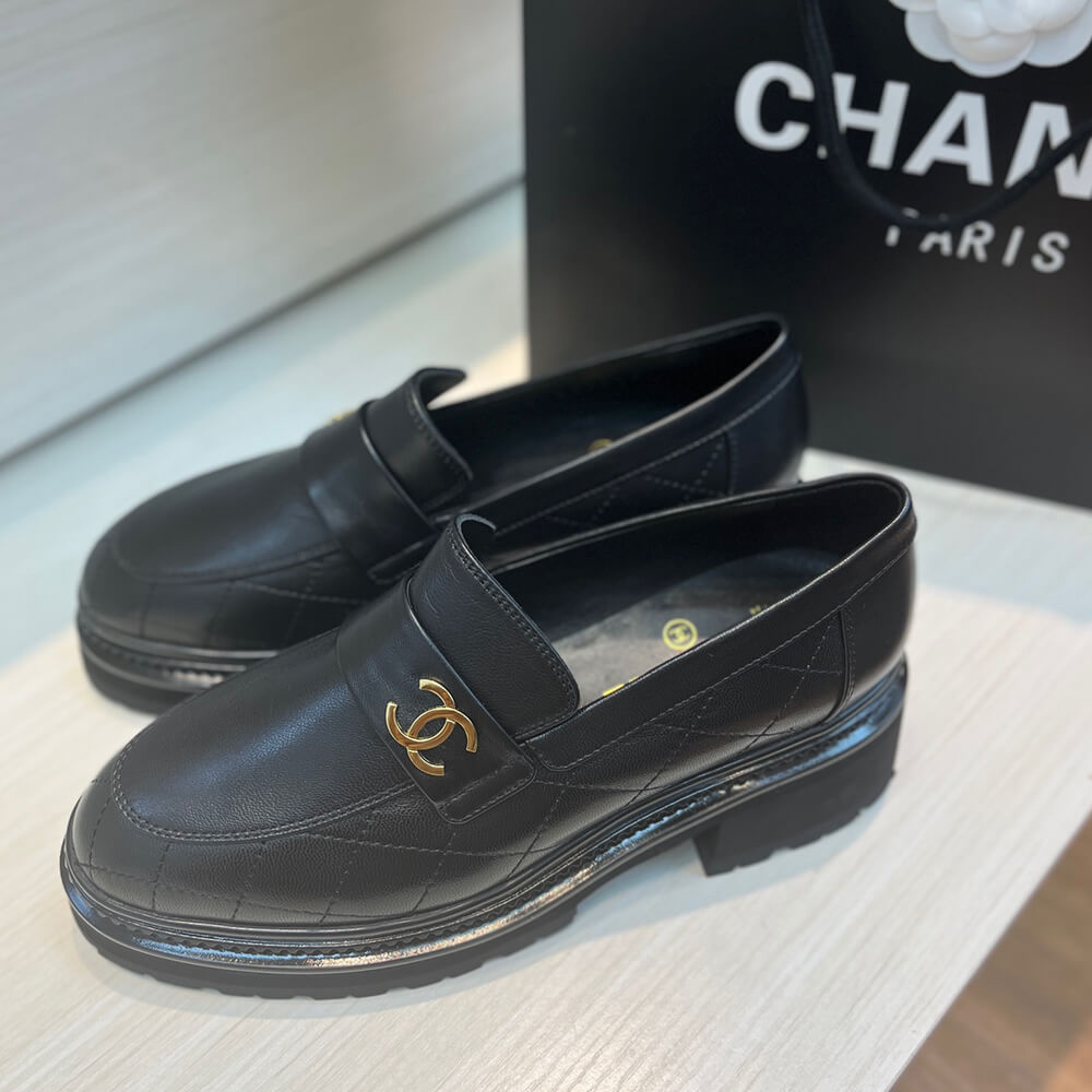 Ch**el Loafer