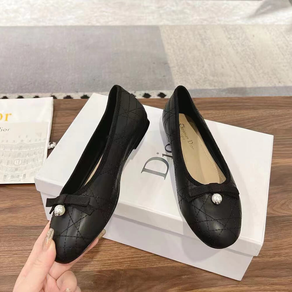 D10r Ballet Flat