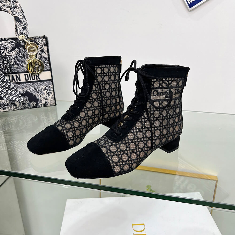 D10r Naughtily-D Heeled Ankle Boot