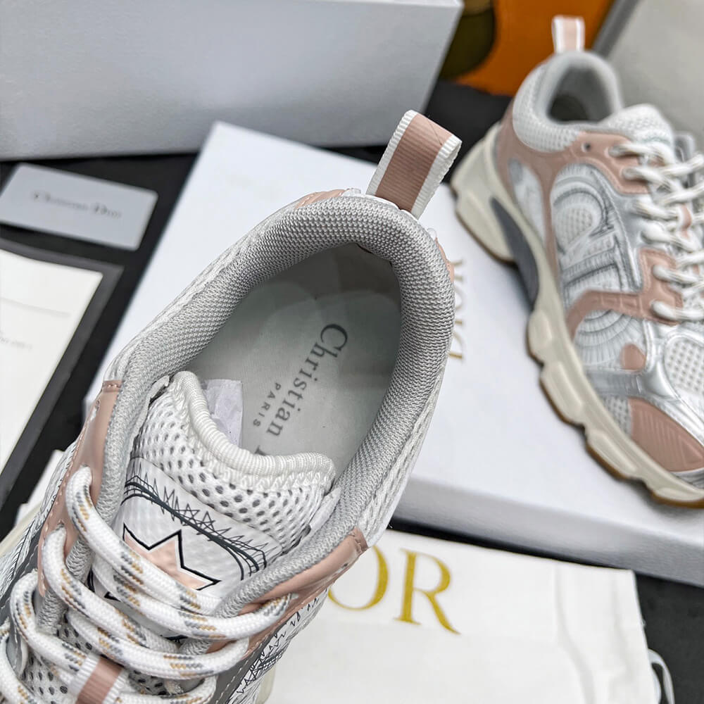 D10r Chrono Sneaker