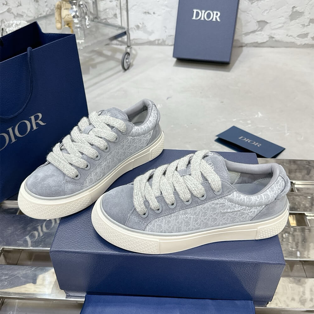 D10r B33 Sneaker