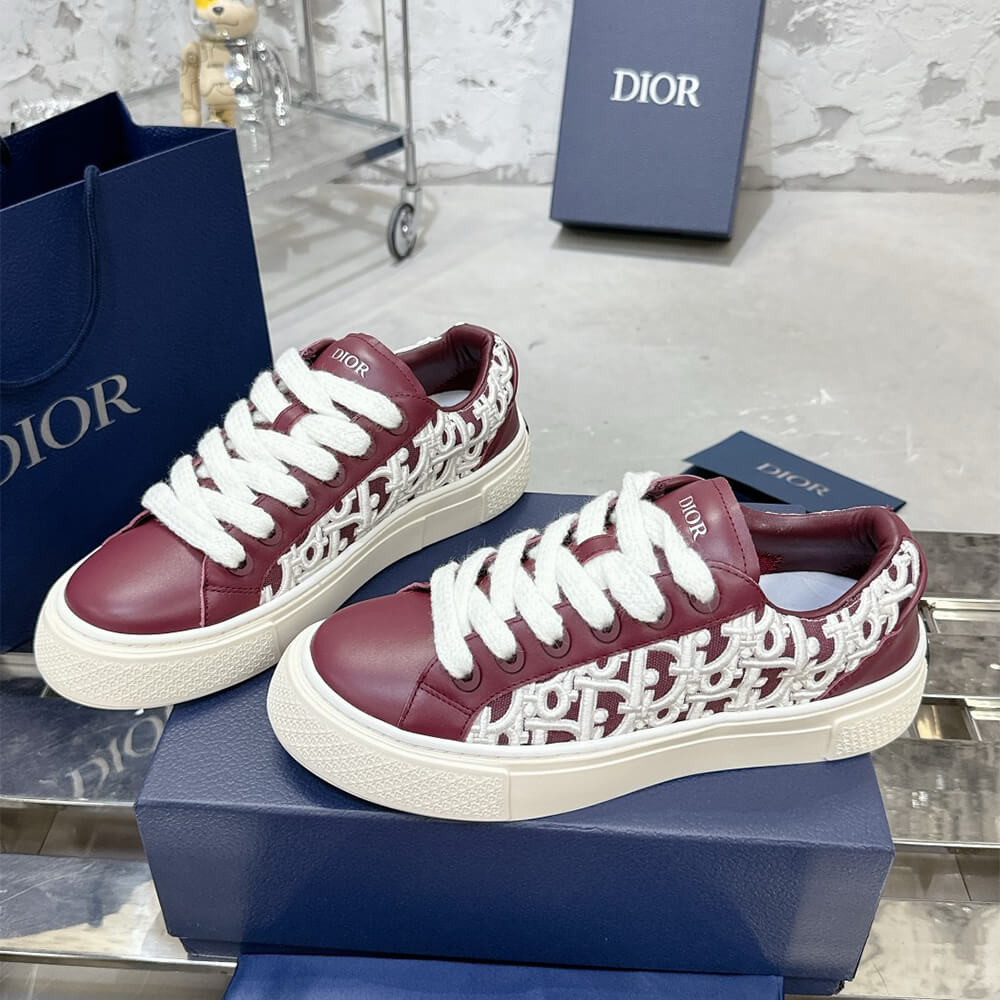 D10r B33 Sneaker