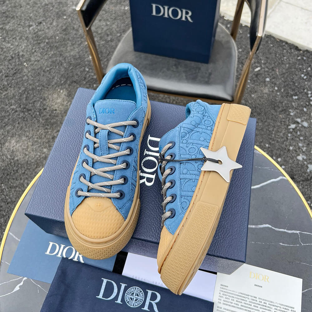 D10r B33 Sneaker