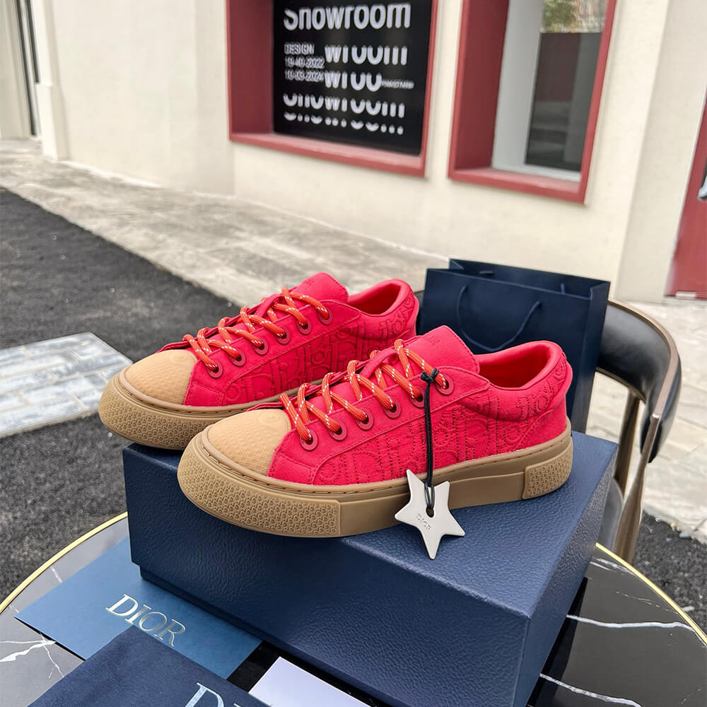 D10r B33 Sneaker