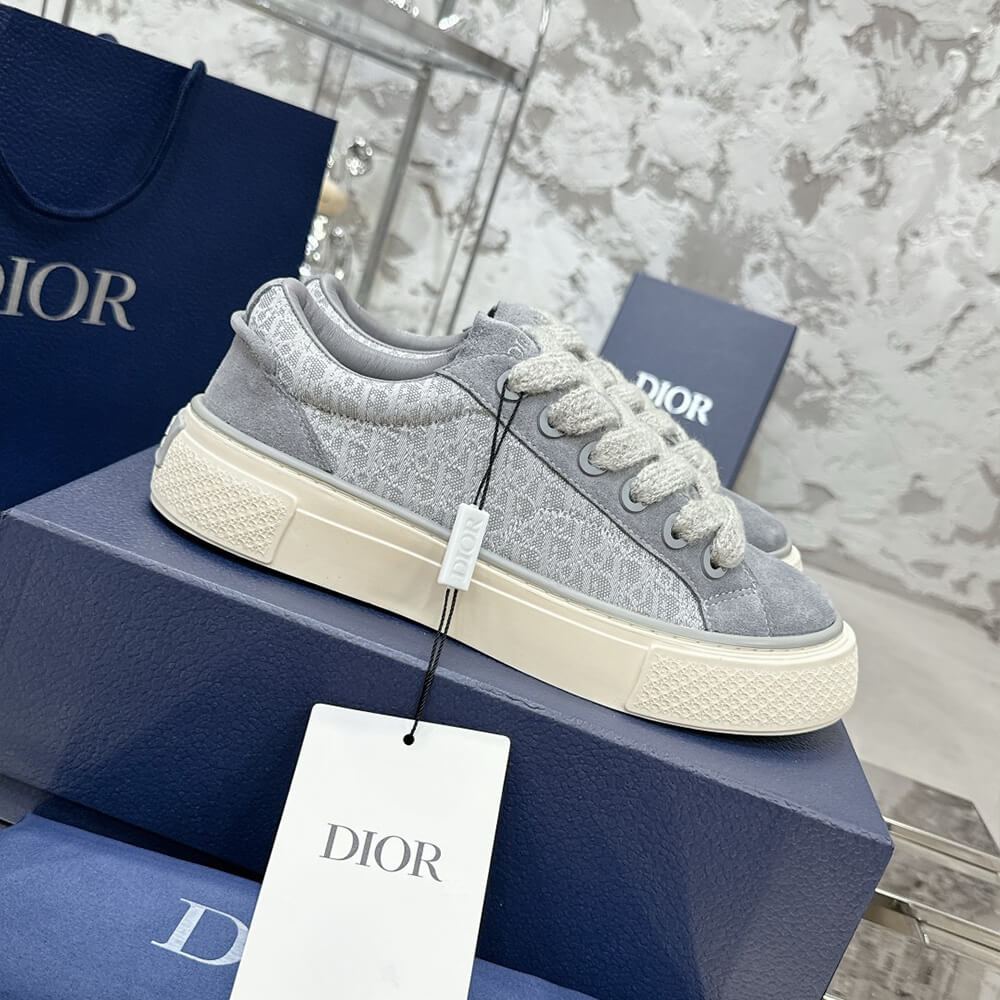 D10r B33 Sneaker