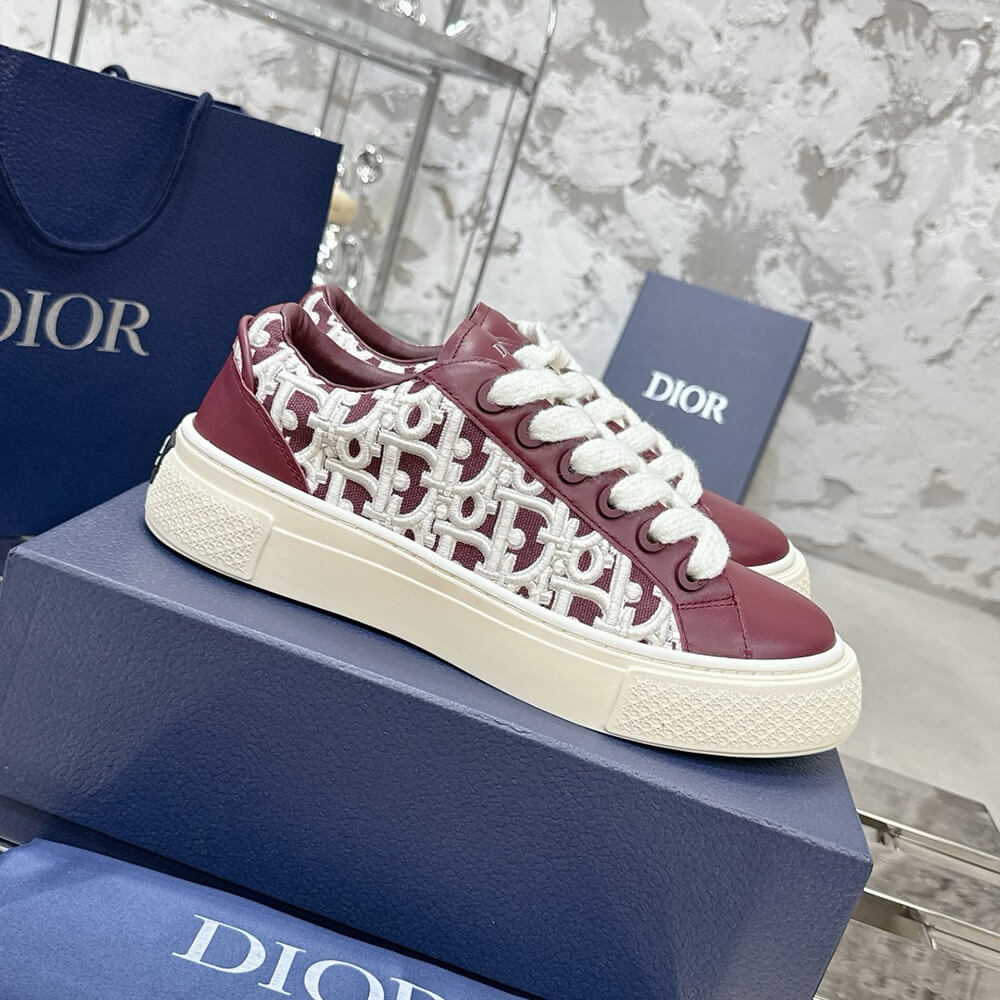 D10r B33 Sneaker
