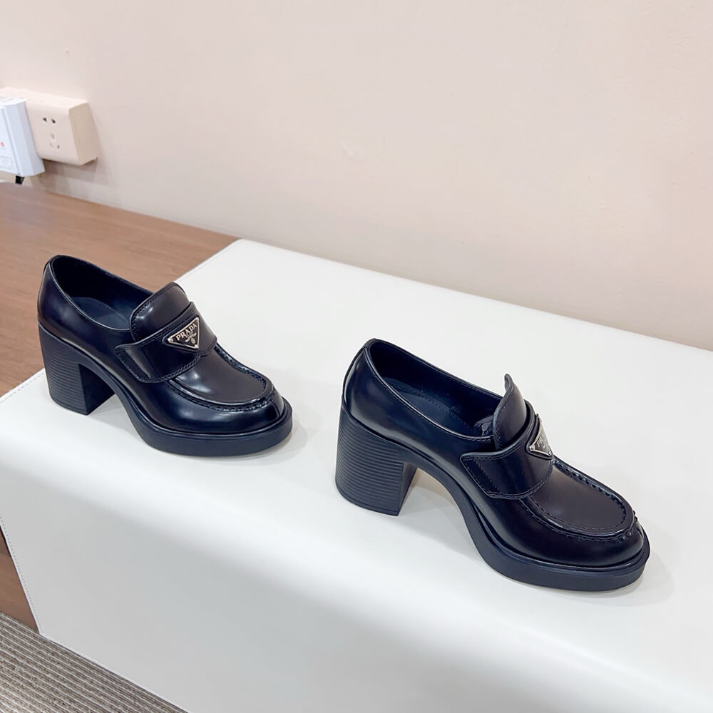 Pra*a brushed leather loafers(high-end grade)