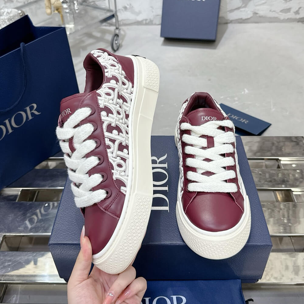 D10r B33 Sneaker