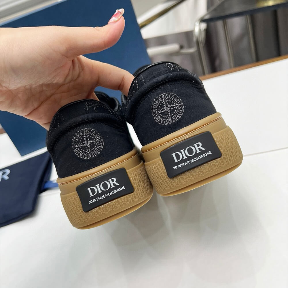 D10r B33 Sneaker