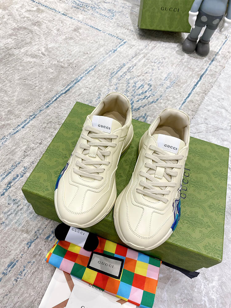Gvc*1 Rhyton Wave Sneaker