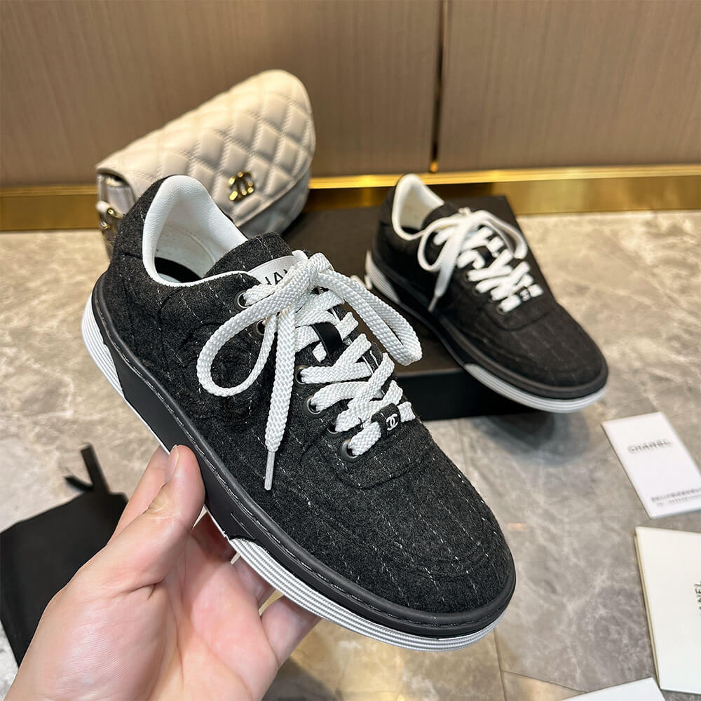 Ch**el Trainers