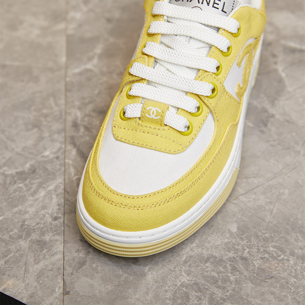Ch**el Trainers