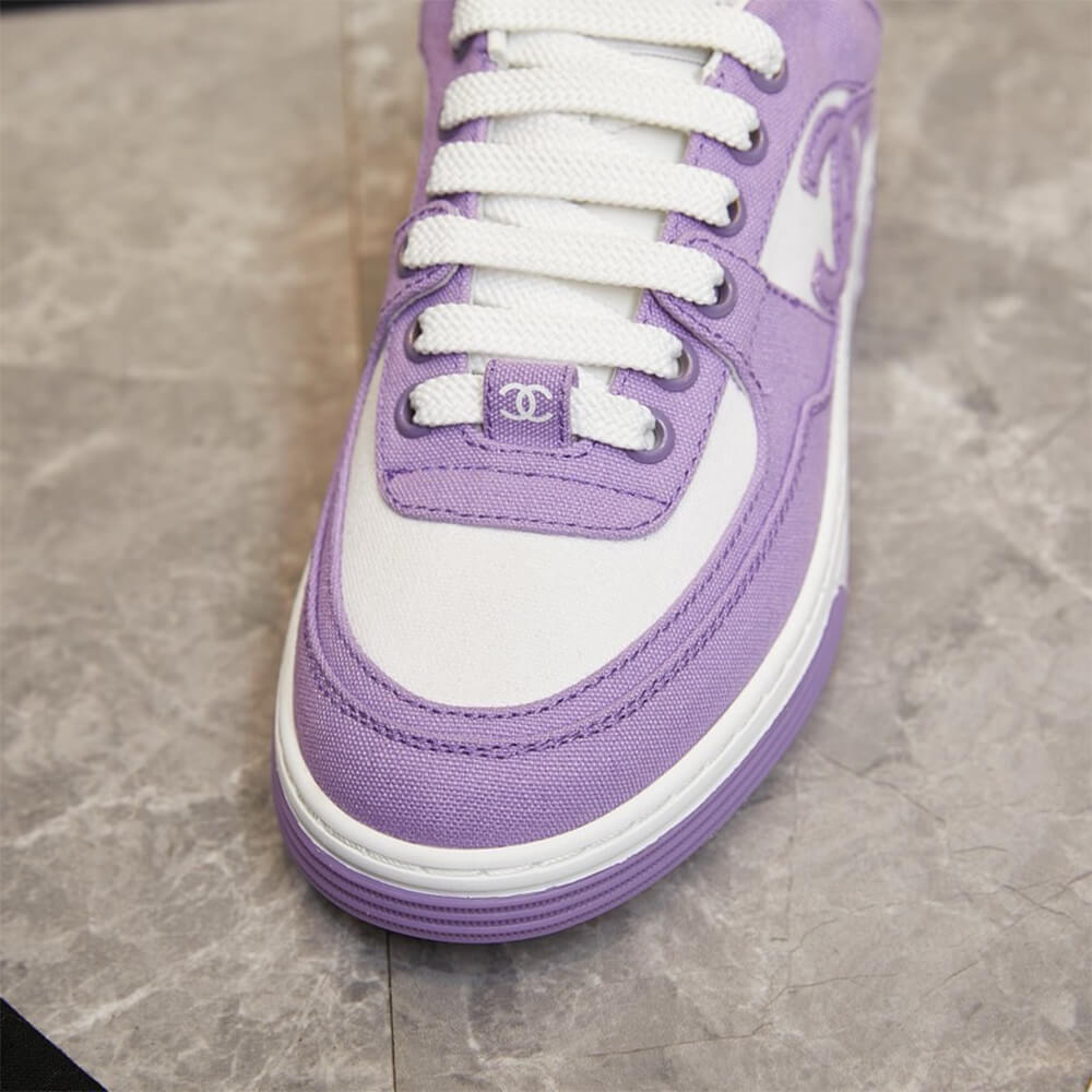 Ch**el Trainers