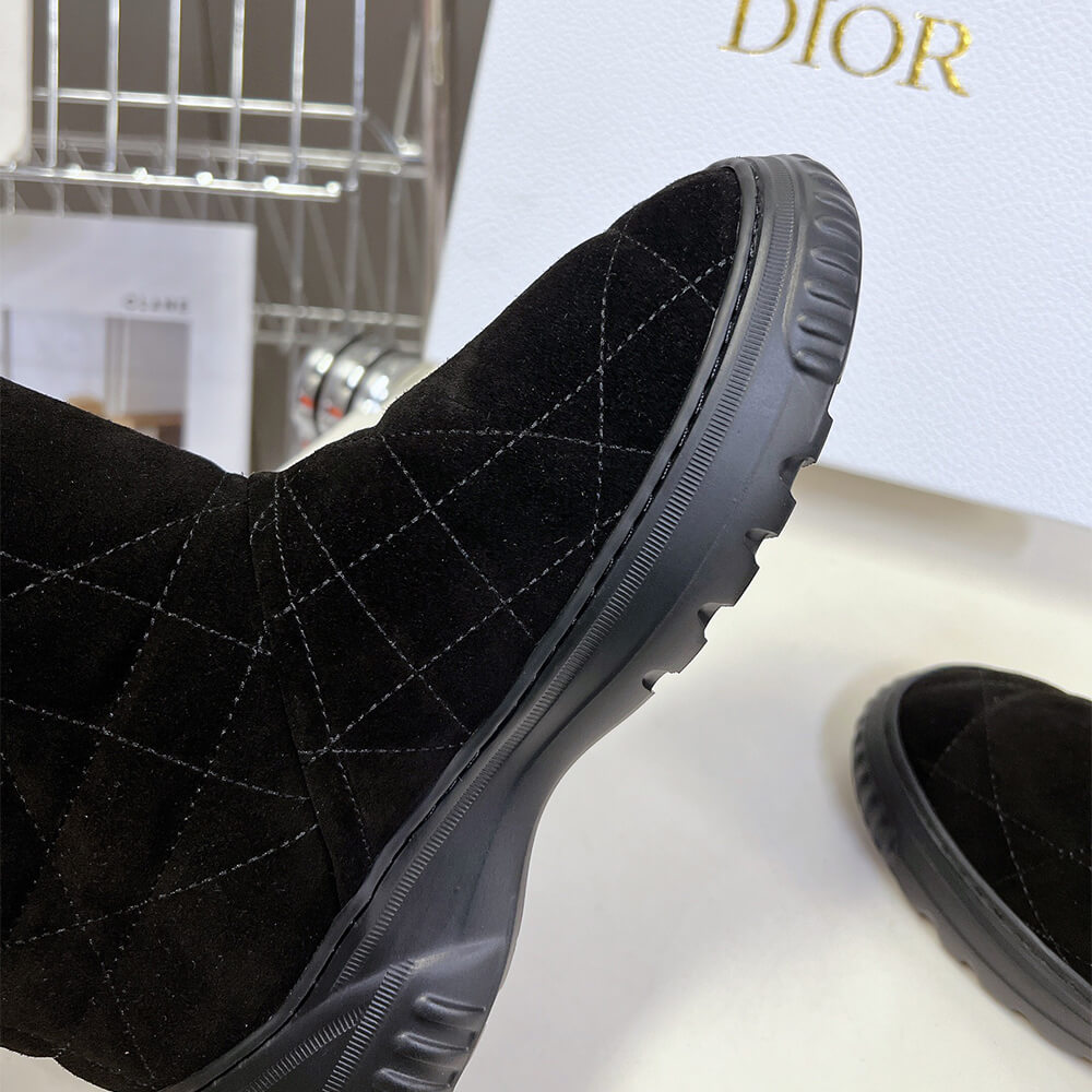 D10r Frost Ankle Boot