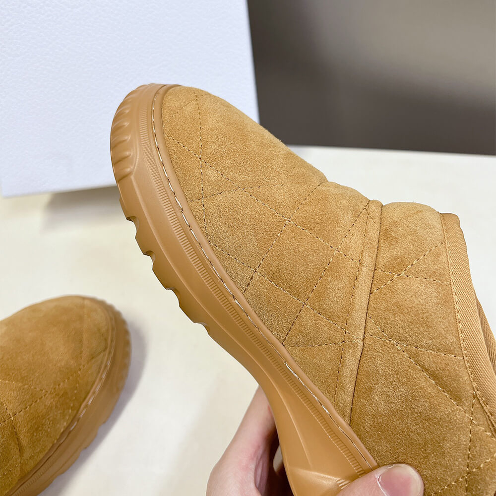 D10r Frost Ankle Boot