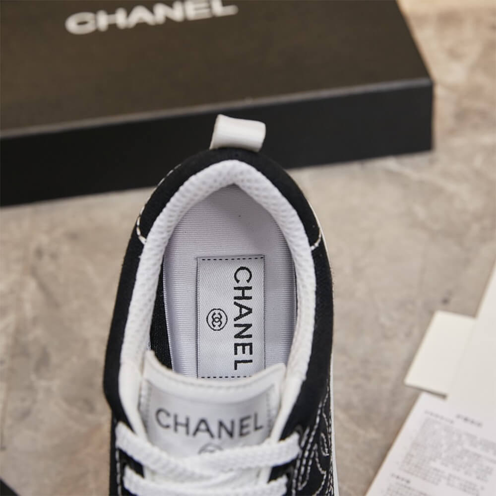 Ch**el Trainers