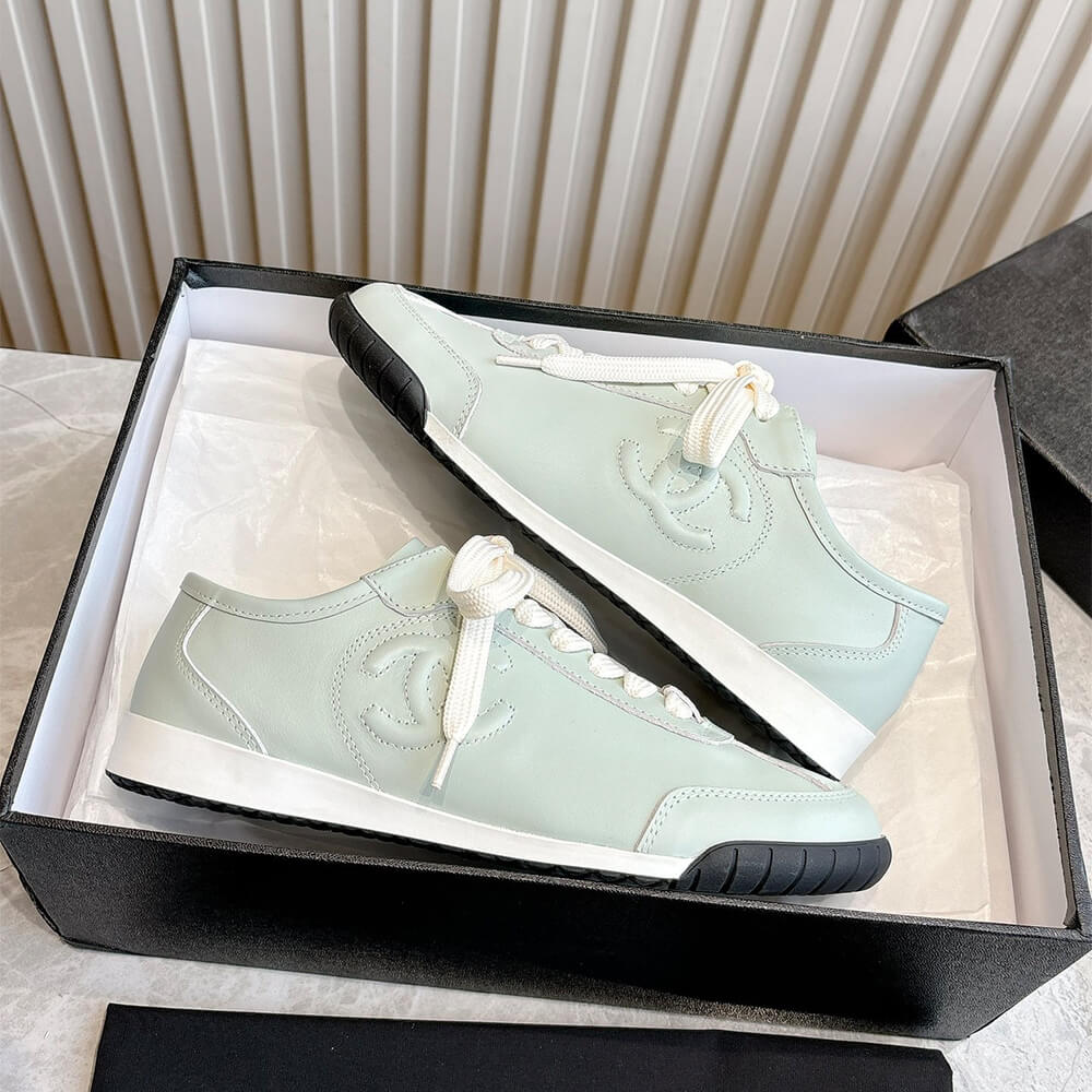 Ch**el Trainers