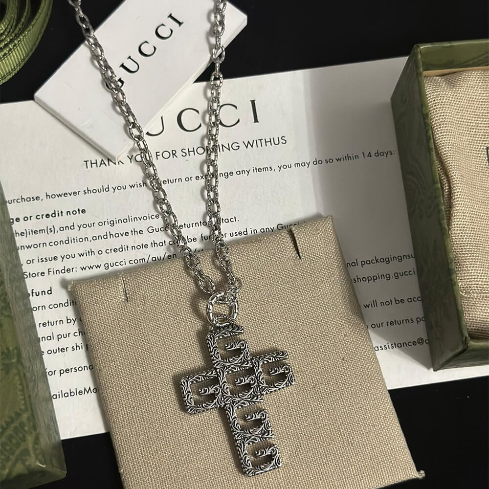 Gvc*1 NECKLACE