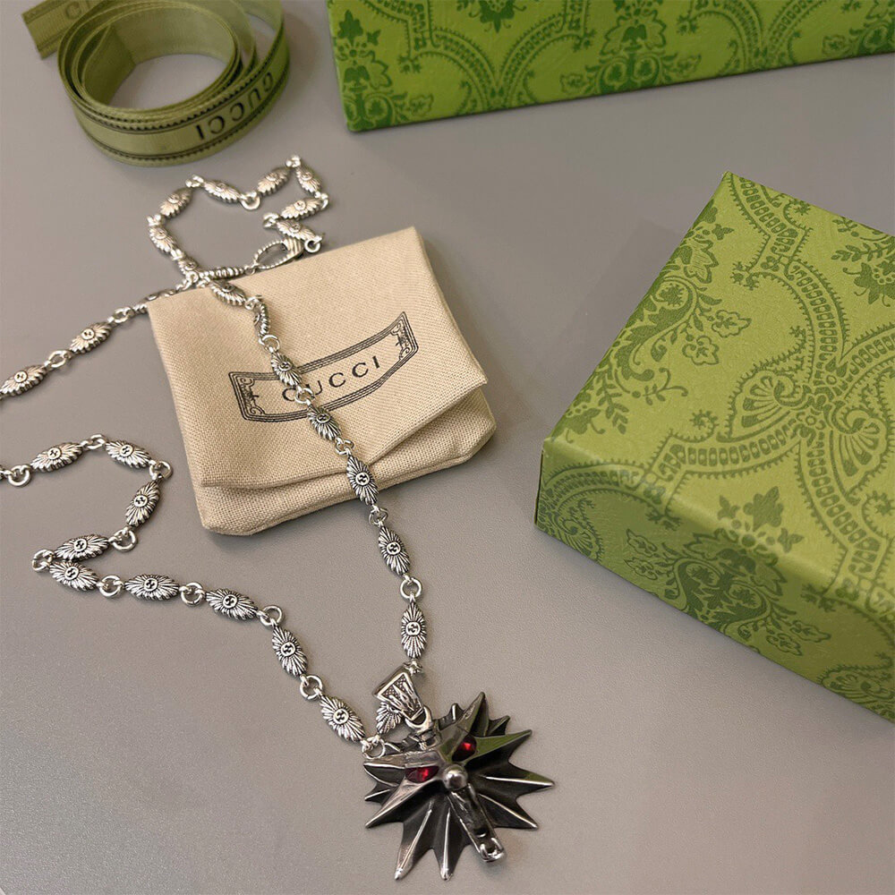 Gvc*1 NECKLACE