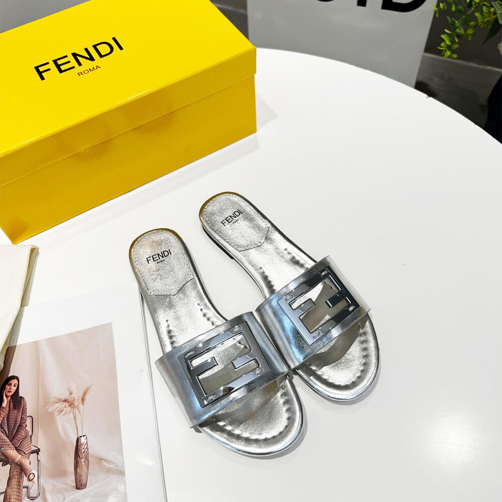 F**di Baguette Slides
