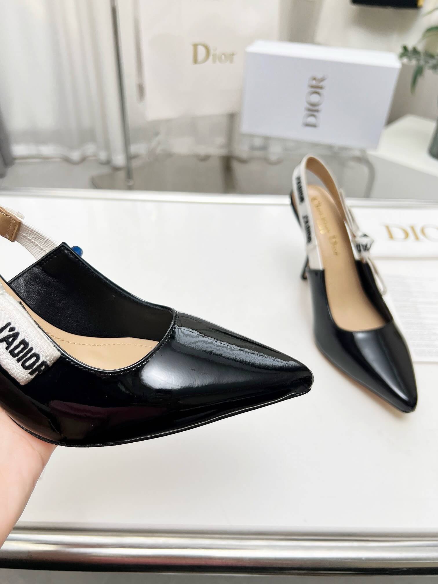 J’AD10r Slingback Pump
