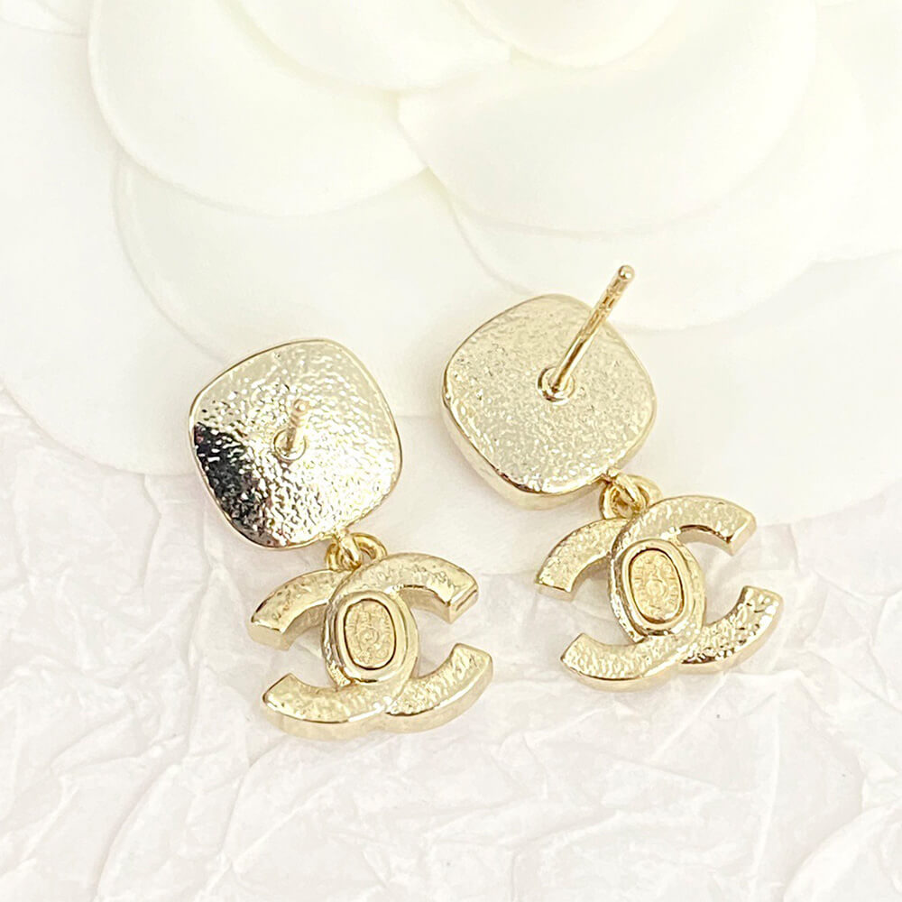 Ch**el D1am0nd EARRINGS