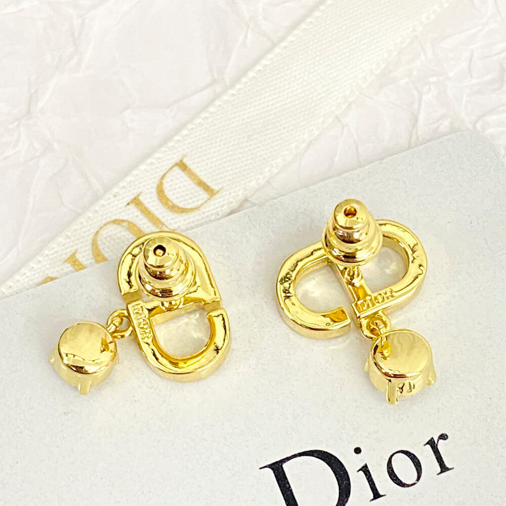 D10r PEARL EARRINGS