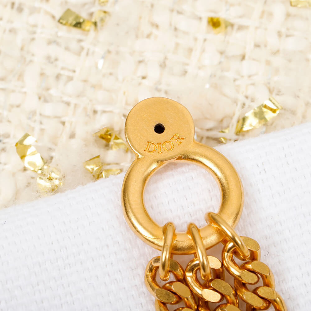 D10r EARRINGS