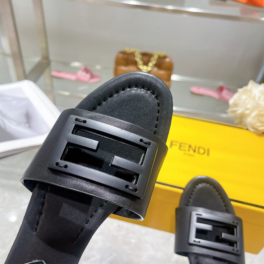 F**di Baguette Slides