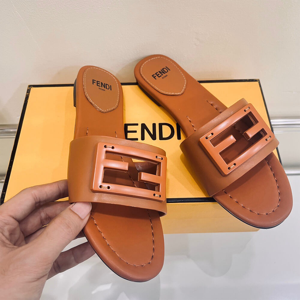 F**di Baguette Slides