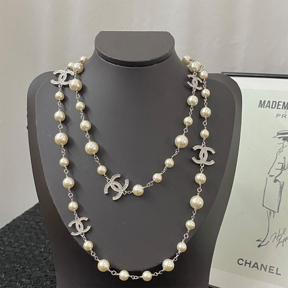 Ch**el PEARL NECKLACE