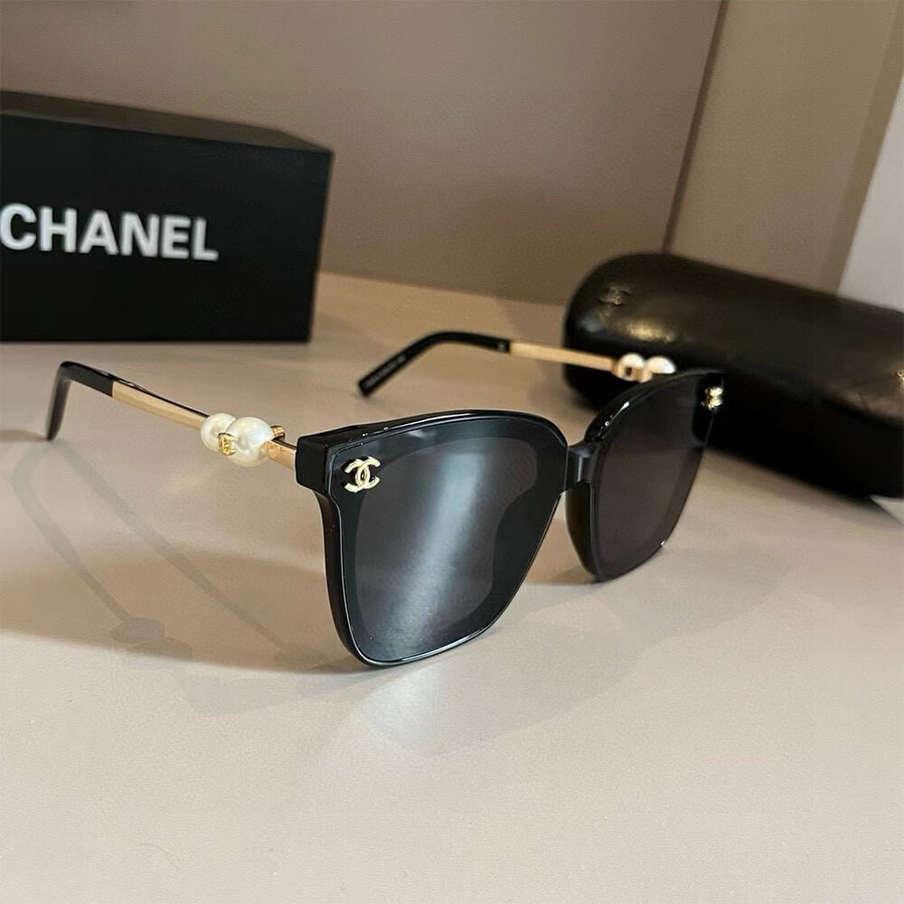 Ch**el SUNGLASSES