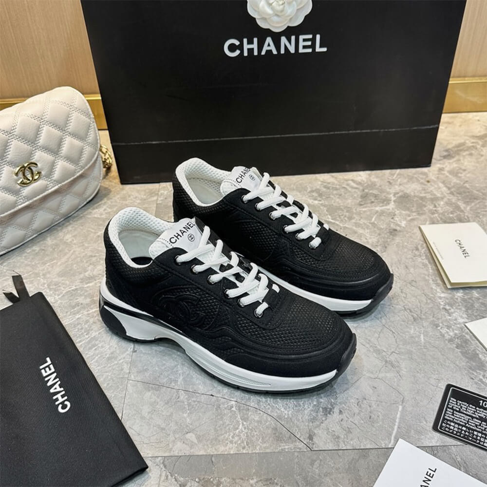 Ch**el Sneaker