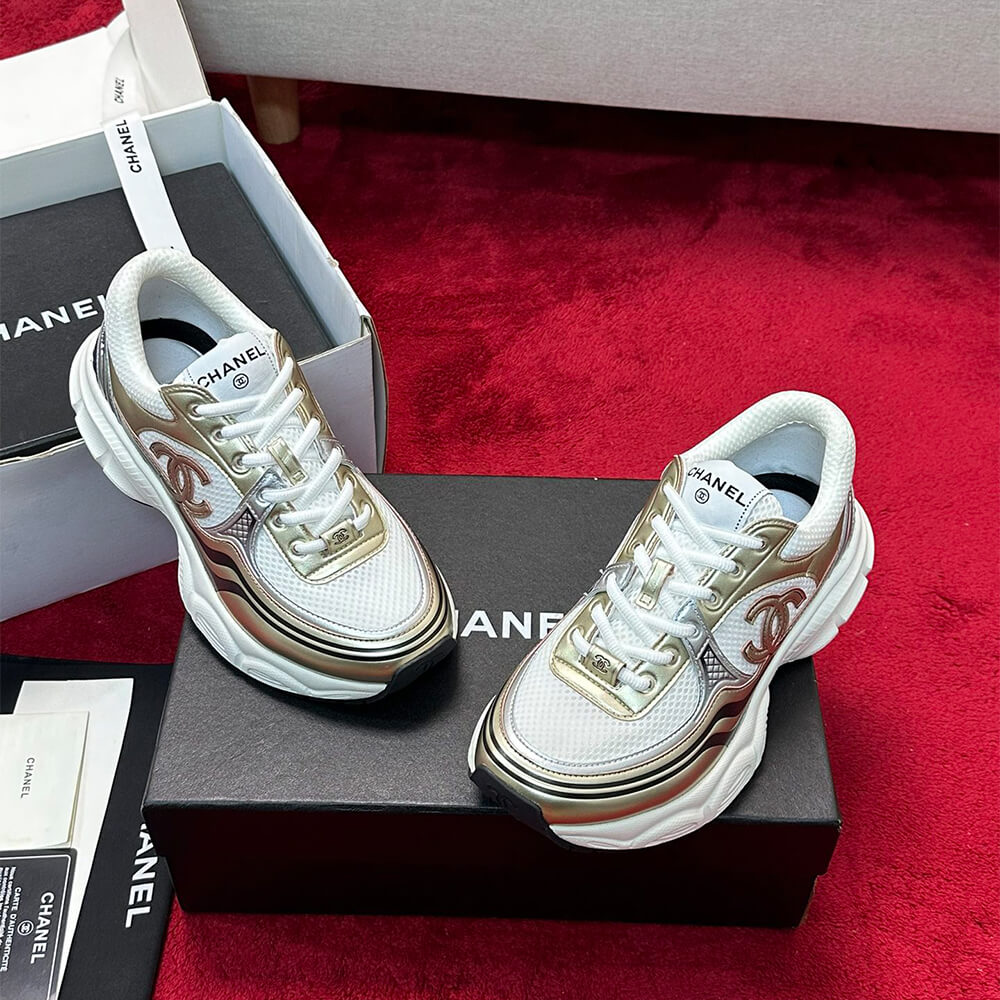 Ch**el Sneaker