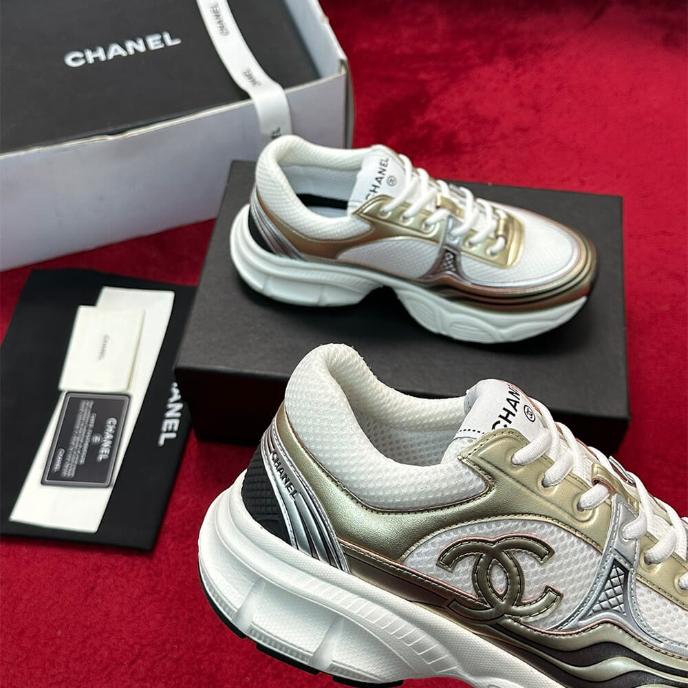 Ch**el Sneaker