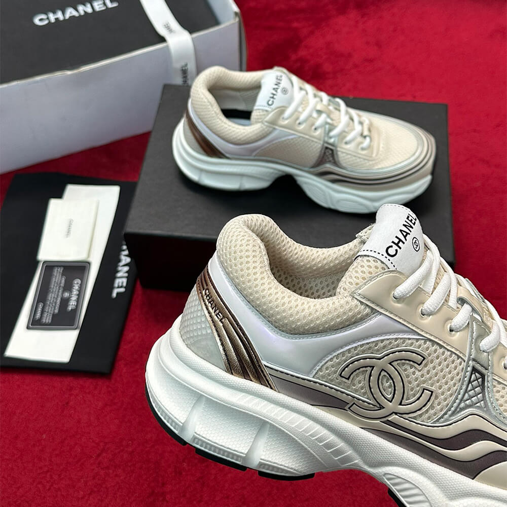 Ch**el Sneaker