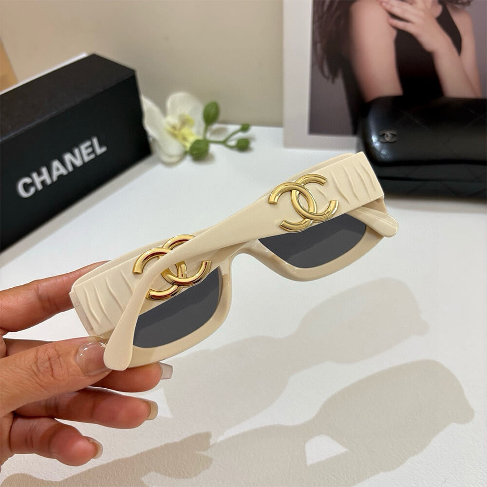 Ch**el SUNGLASSES