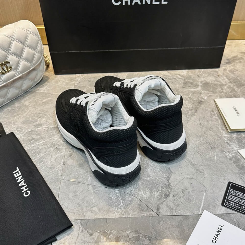 Ch**el Sneaker