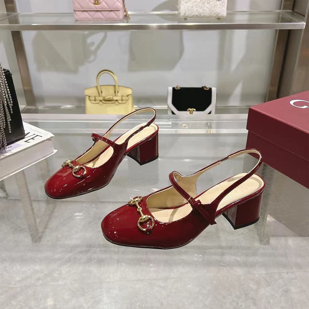 Gvc*1 Women’s Horsebit pump