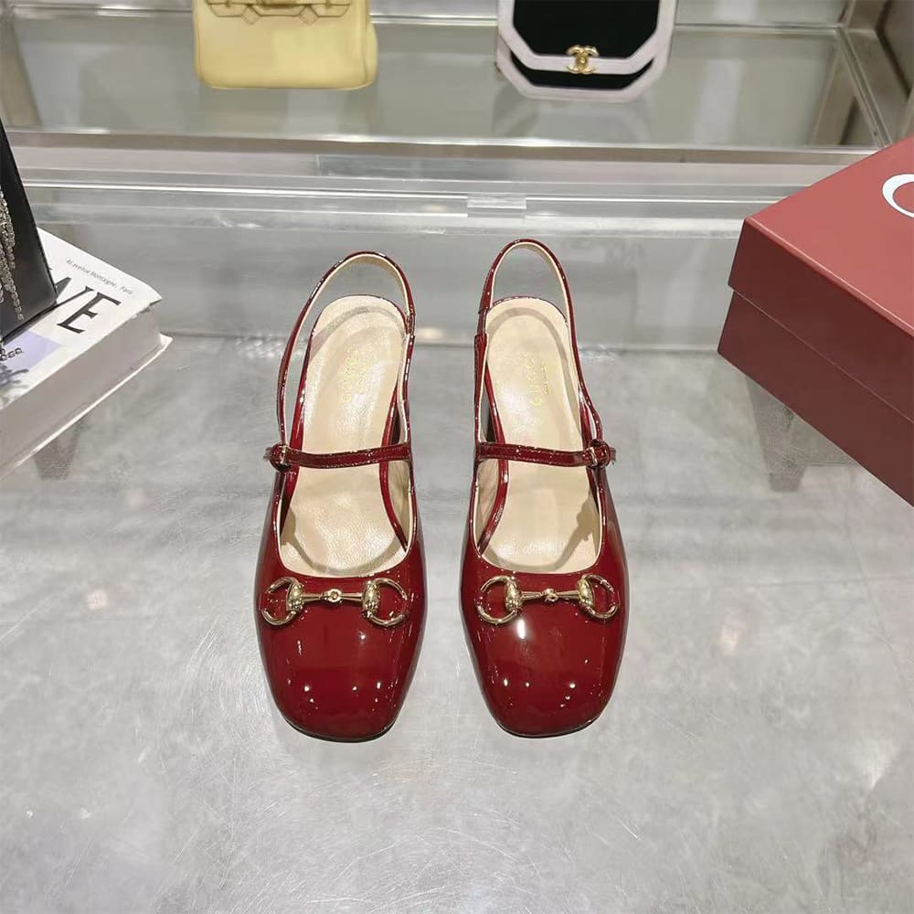 Gvc*1 Women’s Horsebit pump