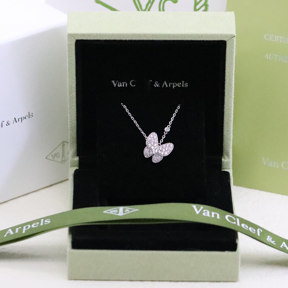 V*n Cl**f & Arpels Necklace