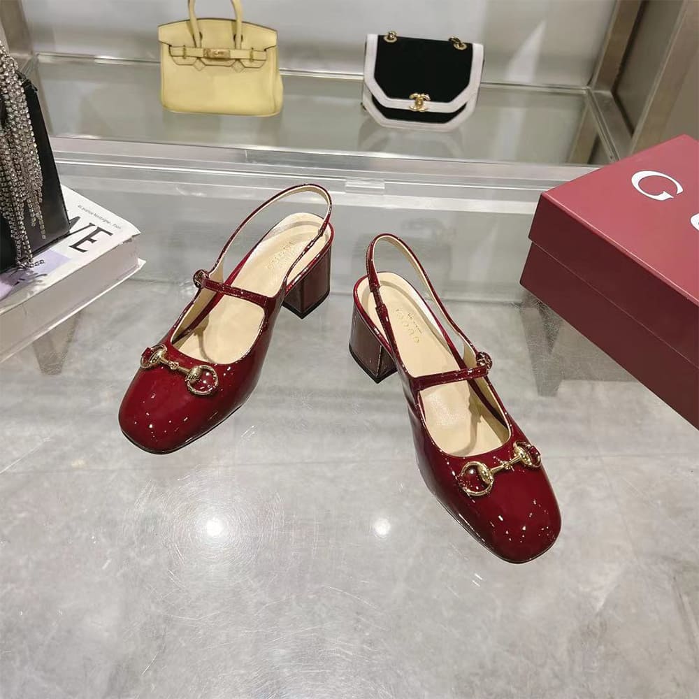 Gvc*1 Women’s Horsebit pump