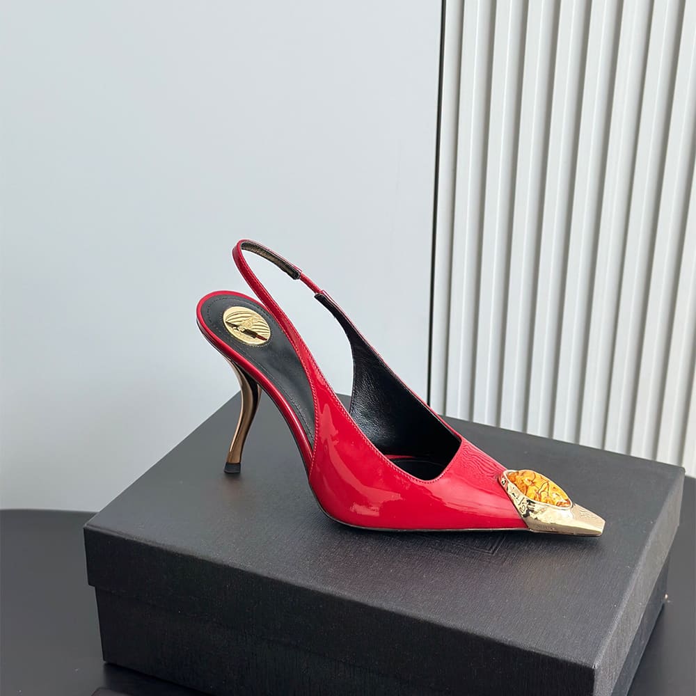 Y51 Loulou Slingback Pumps in Patent Leather