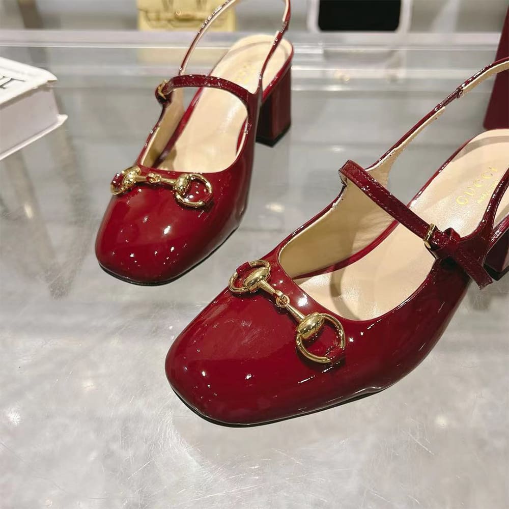 Gvc*1 Women’s Horsebit pump