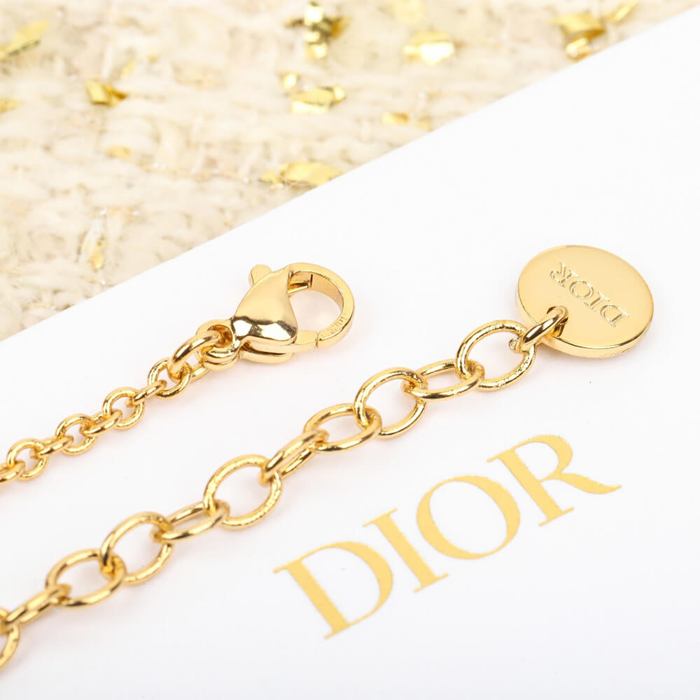 D10r Necklace