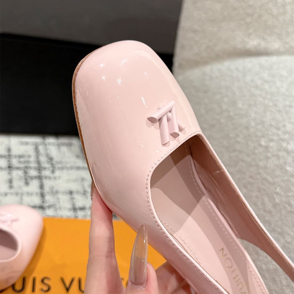 LV Swing Slingback Pump