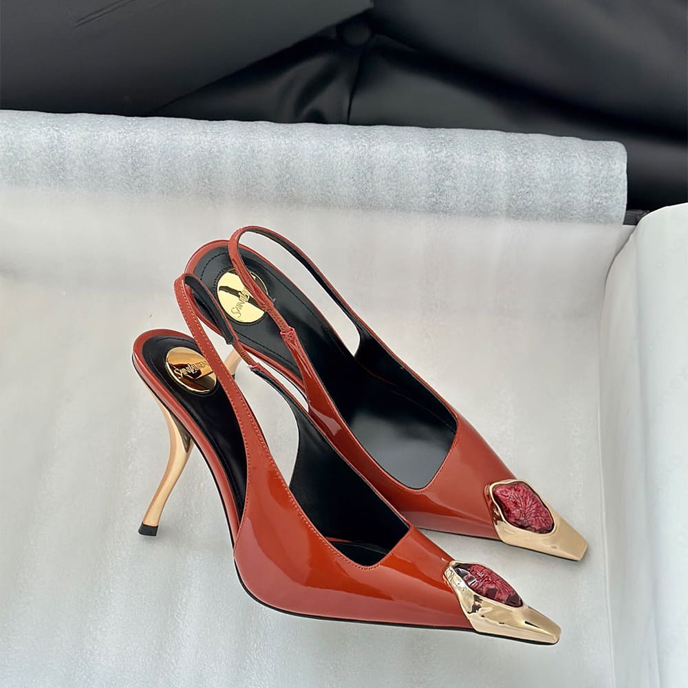 Y51 Loulou Slingback Pumps in Patent Leather