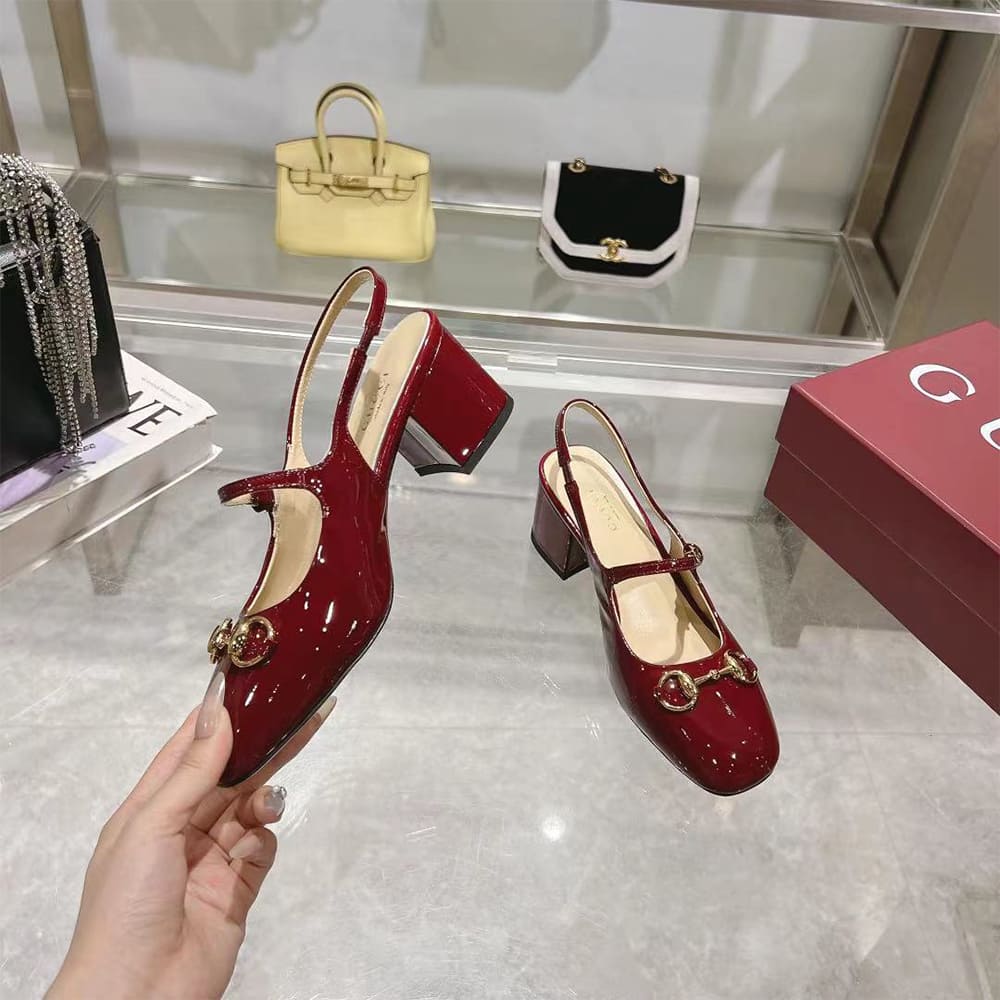 Gvc*1 Women’s Horsebit pump
