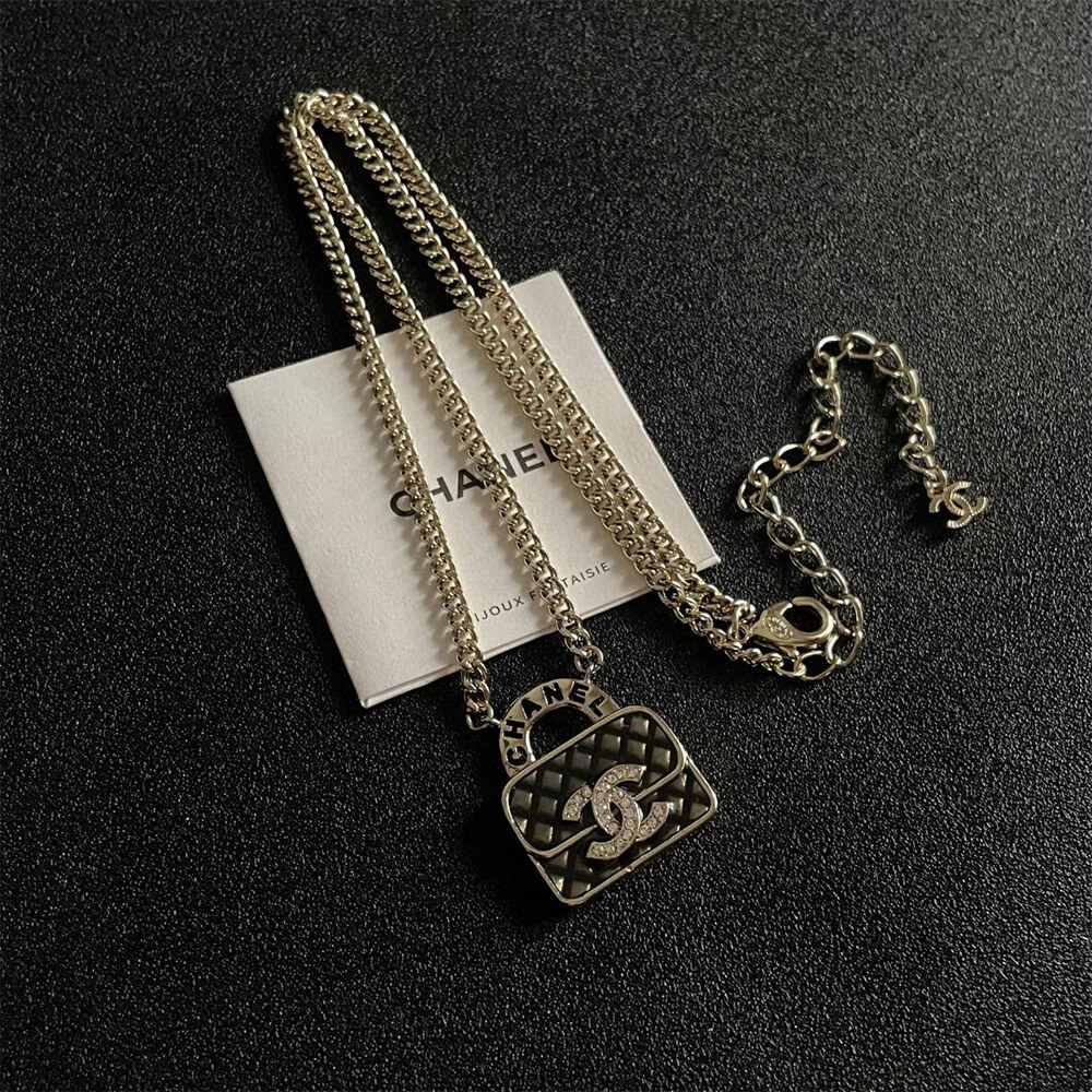 Ch**el Necklace